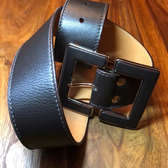 BRAVE WOMAN’S BELT SIZE 28